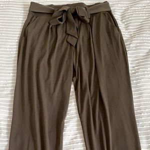 Green loose fitting pants, Size S